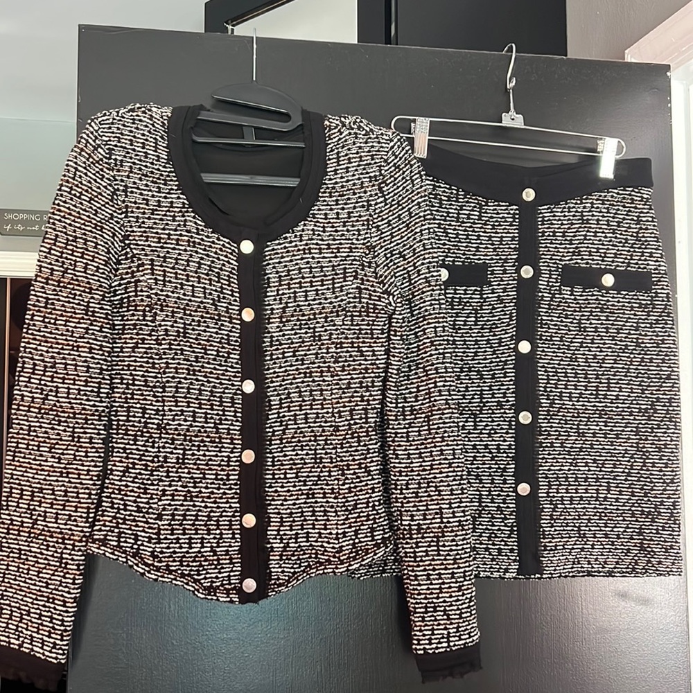 White House black market suit Chanel look skirt jacket tweed